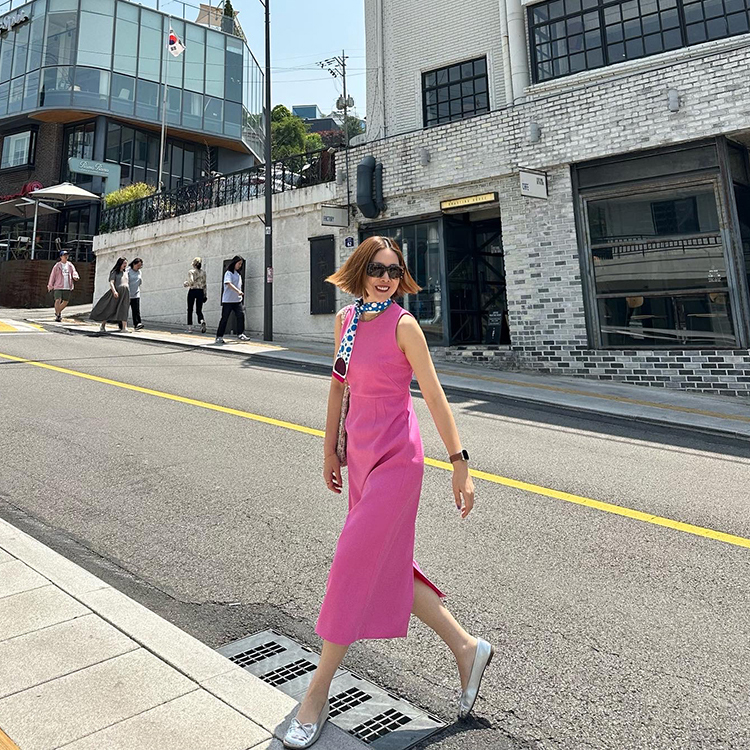 rare pin one piece - only PINK